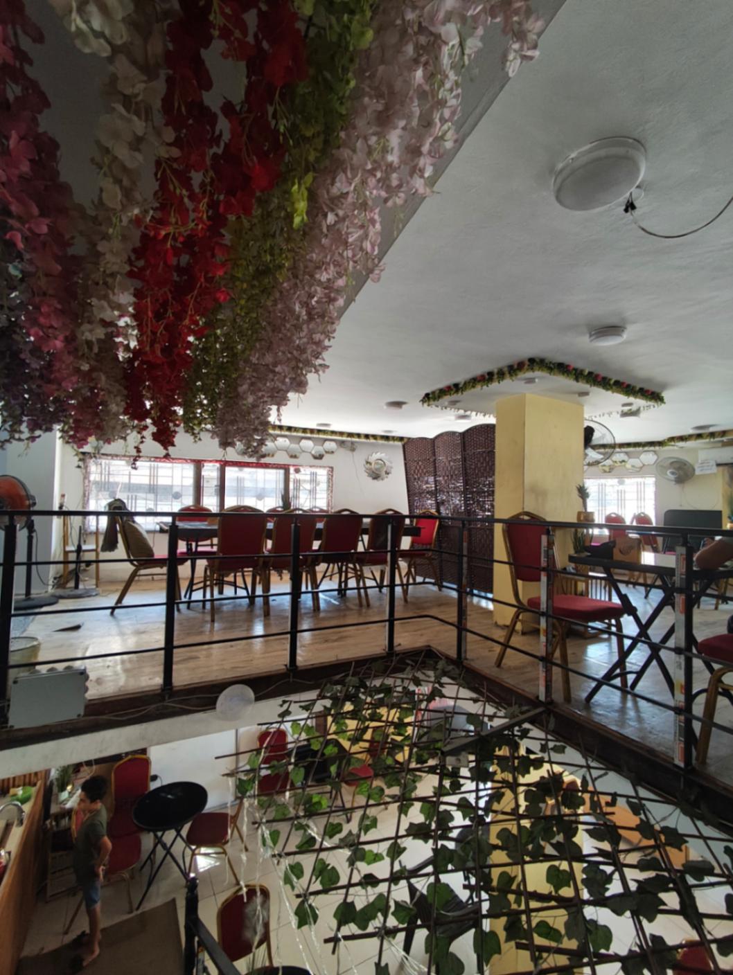 مساحات عمل و كفي شوب و مطعم ابوزيادة 